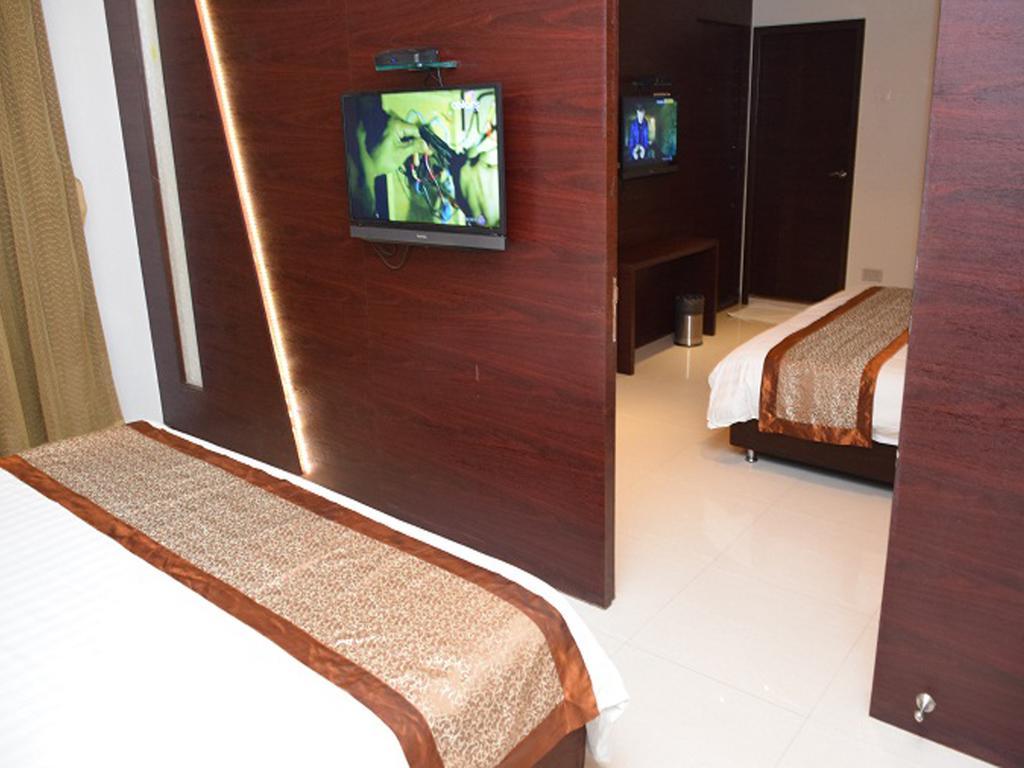 Hotel Sai Jashan Shirdi - Where Blessings & Comfort Meet Exterior foto